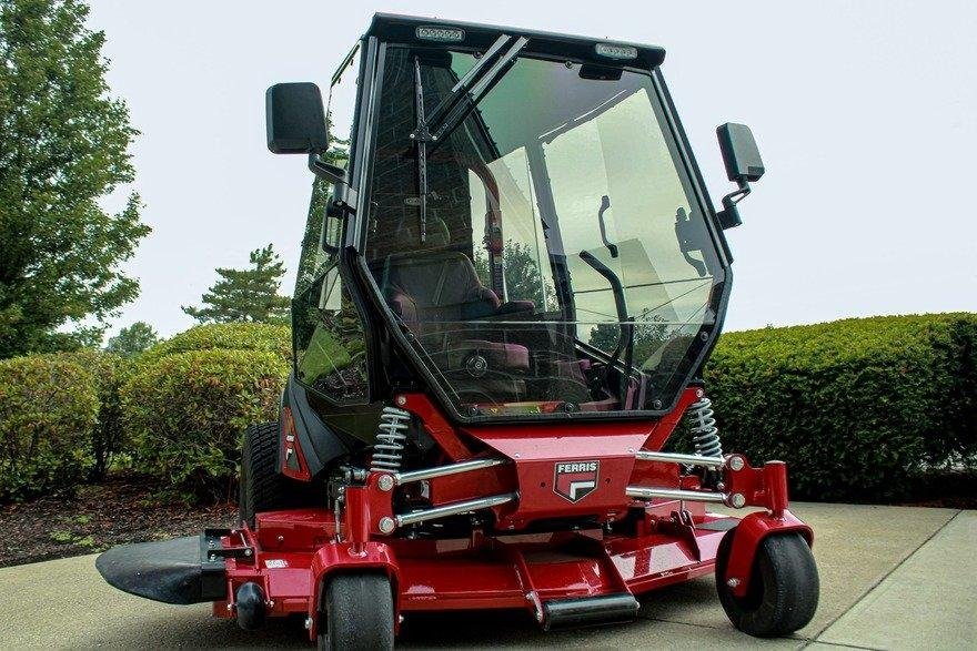 Ferris ISX3300 60" Zero Turn Mower with Curtis Premium Air-Conditioned Cab – Model 5902064 - Image 2