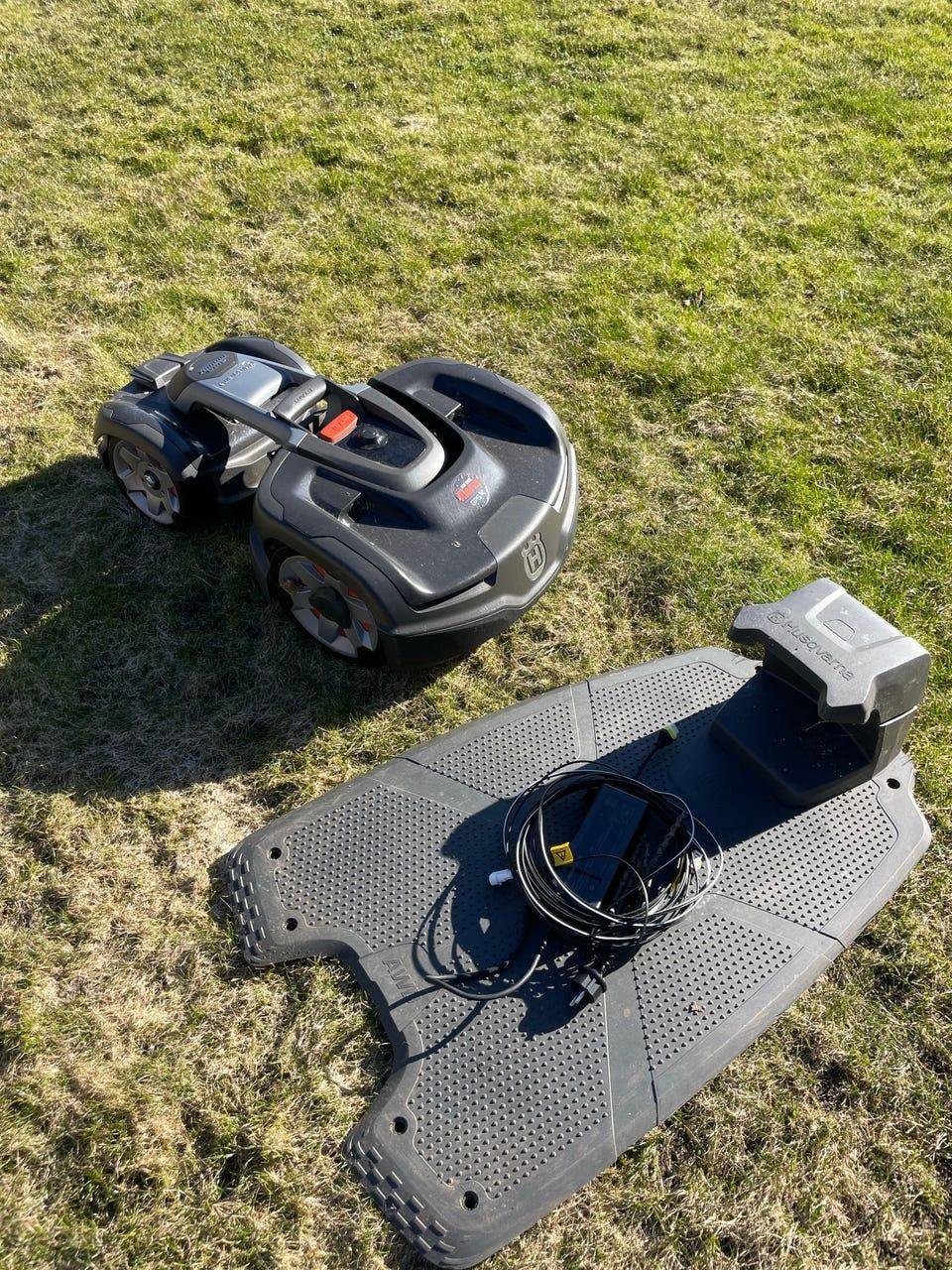 Safford Equipment Husqvarna 435iQ AWD Automower #970745205 - Image 2