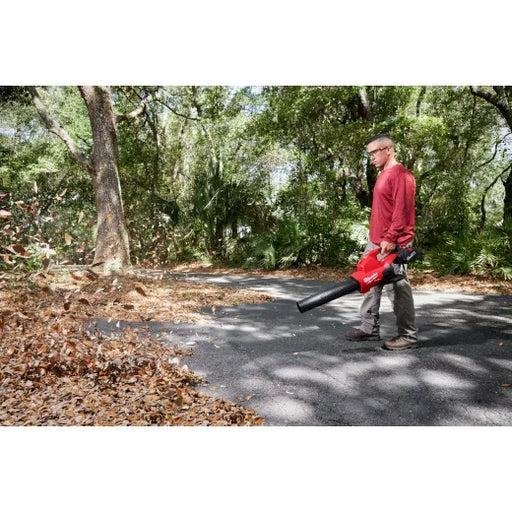 Milwaukee 3009-24HD M18 FUEL Dual Battery Backpack Blower Kit - Image 3